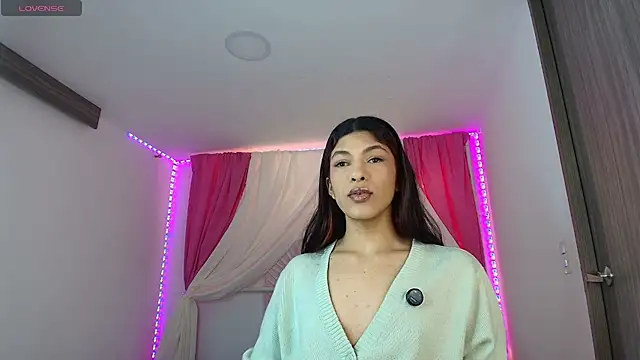 Snapshot of Arimoonn chatting on 02/22/26, 11:39 Arimoonn online show from 02/22/26, 11:39