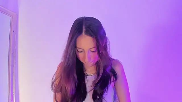 lily ross1 online show from 12/15/25, 06:25