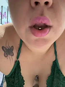 Rheetnena1 online show from 02/07/26, 11:18