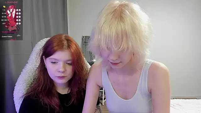 Snapshot of TenderTwos chatting on 02/15/26, 08:52 TenderTwos online show from 02/15/26, 08:52