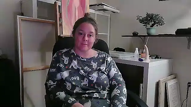 Artgirlie31 online show from 11/01/25, 03:35