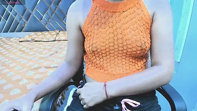 IndianKittey online show from 11/11/25, 08:42