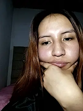 Snapshot of anny_sweet17 chatting on 10/25/25, 06:52 anny sweet17 online show from 10/25/25, 06:52