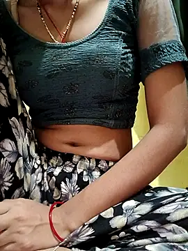 janvi sharma87 online show from 11/15/25, 10:08