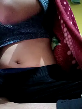 janvi sharma87 online show from 11/24/25, 03:23