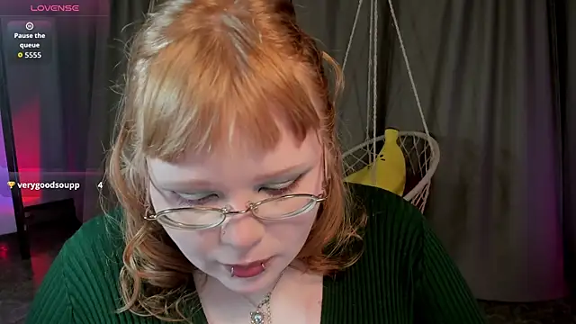 LottieReed online show from 01/09/26, 04:14
