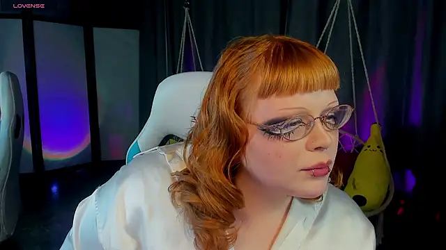 LottieReed online show from 02/04/26, 05:08