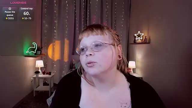 LottieReed online show from 11/14/25, 01:37