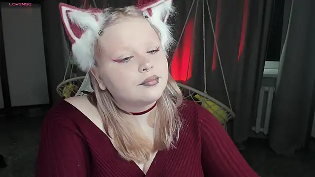 LottieReed online show from 05/31/26, 06:41