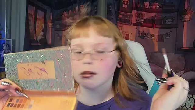 LottieReed online show from 11/11/25, 03:07