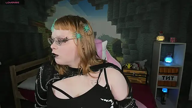 LottieReed online show from 10/29/25, 05:12