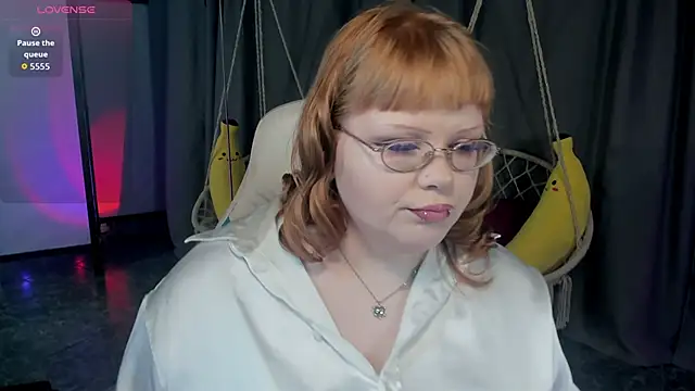 LottieReed online show from 01/12/26, 04:03