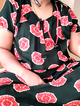 tamilammu1431 online show from 04/17/26, 04:48