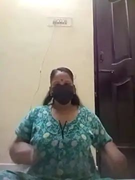 tamilammu1431 online show from 10/28/25, 01:39