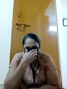 tamilammu1431 online show from 11/09/25, 04:22