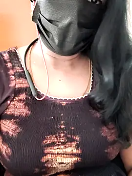 Snapshot of tamilammu1431 chatting on 06/11/26, 10:45 tamilammu1431 online show from 06/11/26, 10:45