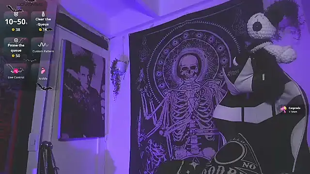 Dalia Vorhees online show from 11/10/25, 02:05