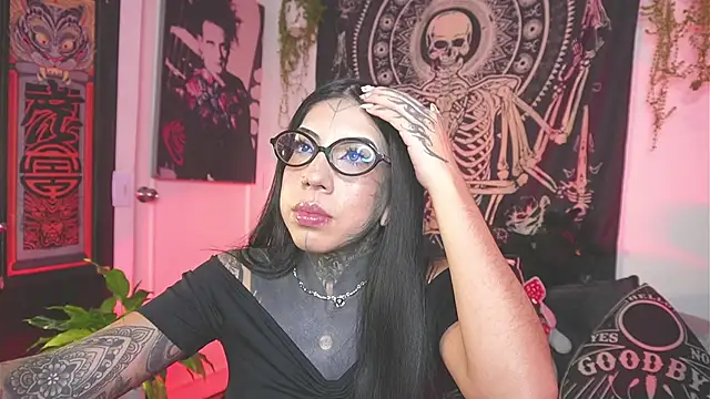 Dalia Vorhees online show from 06/02/26, 01:49