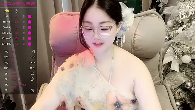 Snapshot of Monica-666888- chatting on 07/10/26, 04:45 Monica-666888- online show from 07/10/26, 04:45