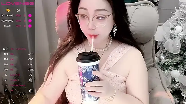 Monica-666888- online show from 12/18/25, 04:33