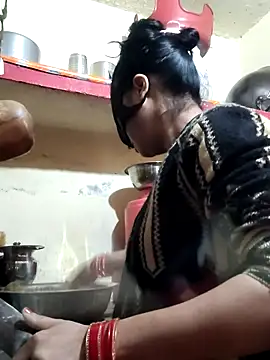 Pyaar Ki Pooja online show from 11/28/25, 04:34