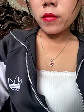 nachi-baby online show from 10/31/25, 08:33