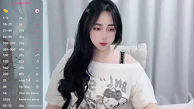 Love-hanzaizai718 online show from 04/13/26, 12:09