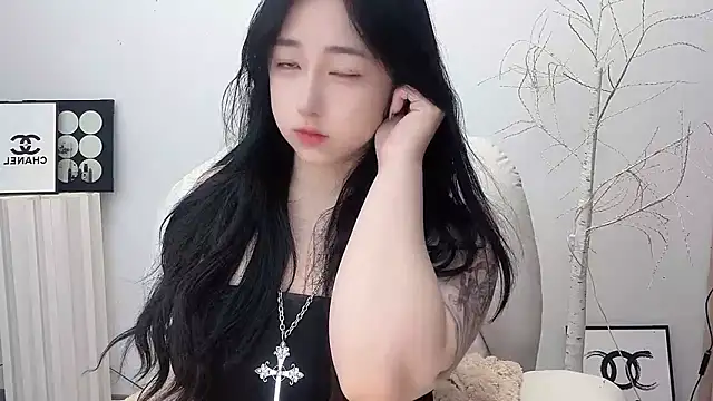 Love-hanzaizai718 online show from 11/17/25, 05:39