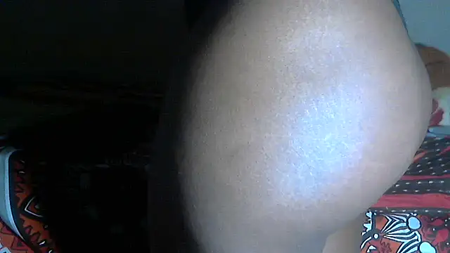 AdorableAfricanStar69 online show from 11/20/25, 10:42