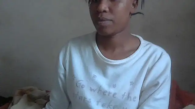 AdorableAfricanStar69 online show from 11/25/25, 04:46