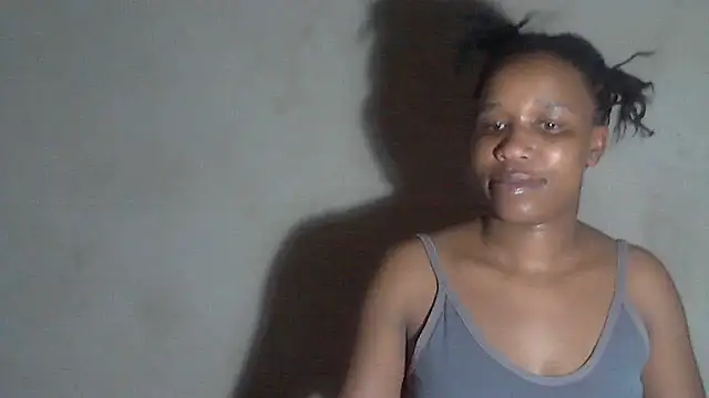AdorableAfricanStar69 online show from 11/21/25, 11:59