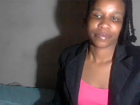 AdorableAfricanStar69 online show from 10/30/25, 03:05