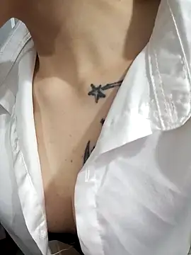 Cherry Le02 online show from 04/18/26, 02:19