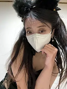 momo 0012 online show from 11/02/25, 09:14