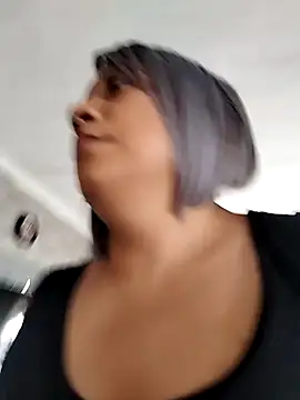 Snapshot of IndianLara chatting on 11/10/25, 08:08 IndianLara online show from 11/10/25, 08:08