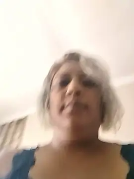 Snapshot of IndianLara chatting on 03/18/26, 12:19 IndianLara online show from 03/18/26, 12:19