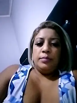 Snapshot of IndianLara chatting on 03/21/26, 05:28 IndianLara online show from 03/21/26, 05:28