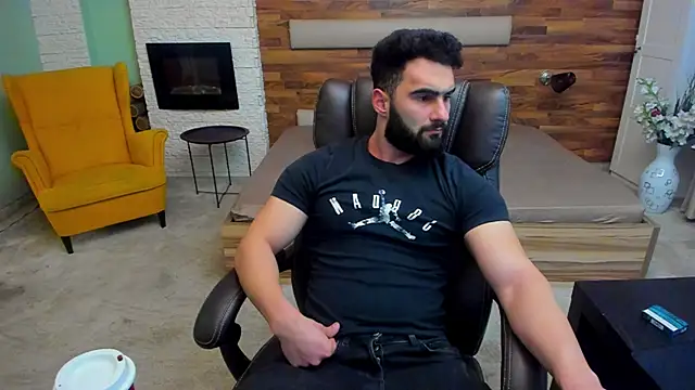 Snapshot of MicahLane chatting on 11/19/25, 05:07 MicahLane online show from 11/19/25, 05:07