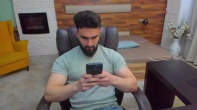 Snapshot of MicahLane chatting on 02/28/26, 06:02 MicahLane online show from 02/28/26, 06:02