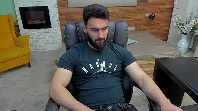 Snapshot of MicahLane chatting on 02/10/26, 05:39 MicahLane online show from 02/10/26, 05:39