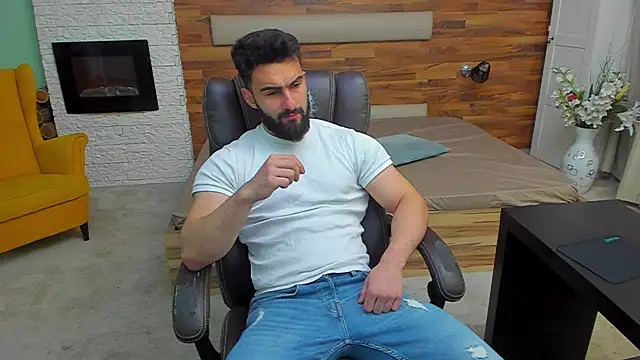 Snapshot of MicahLane chatting on 02/11/26, 05:40 MicahLane online show from 02/11/26, 05:40