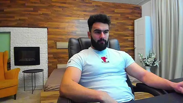 Snapshot of MicahLane chatting on 12/03/25, 05:41 MicahLane online show from 12/03/25, 05:41