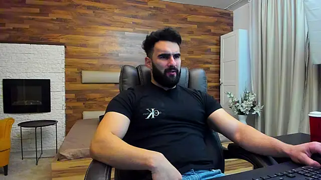 Snapshot of MicahLane chatting on 11/29/25, 05:40 MicahLane online show from 11/29/25, 05:40