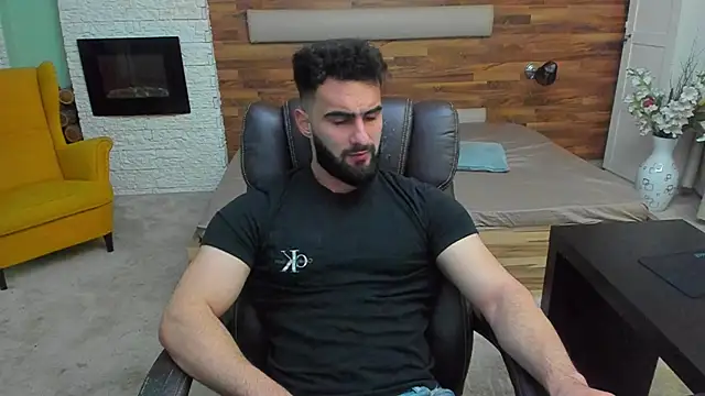 Snapshot of MicahLane chatting on 02/14/26, 05:29 MicahLane online show from 02/14/26, 05:29