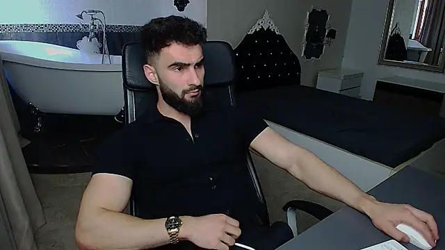 Snapshot of MicahLane chatting on 06/04/26, 03:44 MicahLane online show from 06/04/26, 03:44