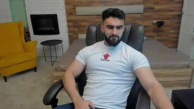 Snapshot of MicahLane chatting on 11/06/25, 05:33 MicahLane online show from 11/06/25, 05:33