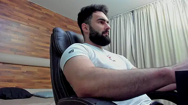 Snapshot of MicahLane chatting on 01/11/26, 05:47 MicahLane online show from 01/11/26, 05:47