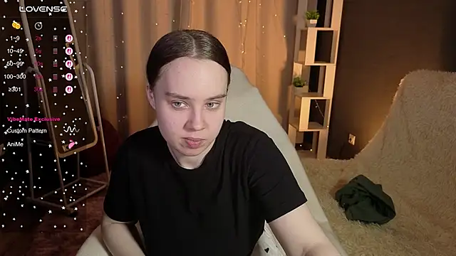 LunaDreeam online show from 11/05/25, 02:20