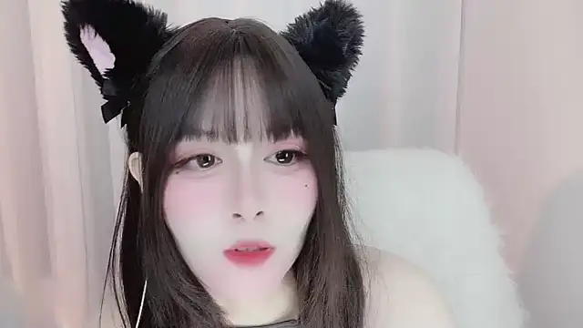 Snapshot of -zhuzhu-999- chatting on 07/11/26, 07:58 -zhuzhu-999- online show from 07/11/26, 07:58