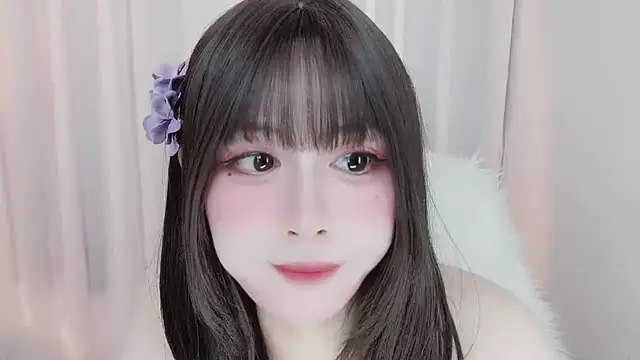 Snapshot of -zhuzhu-999- chatting on 07/10/26, 07:03 -zhuzhu-999- online show from 07/10/26, 07:03